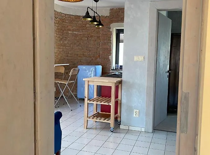 Διαμέρισμα Empero 1 *